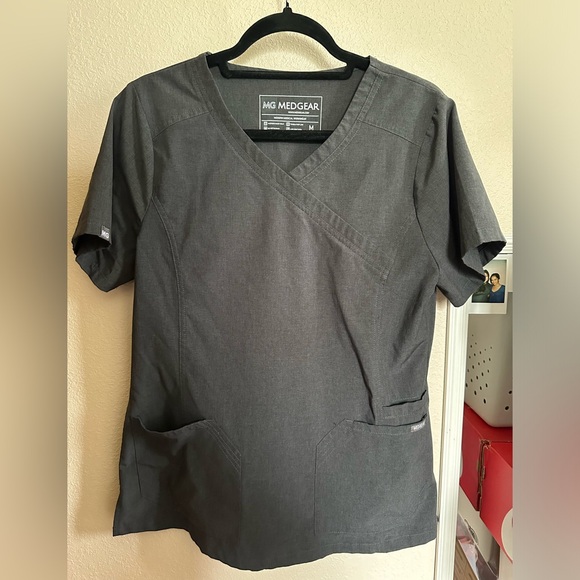 Medgear| BNWOT Scrub Set - Picture 2 of 5